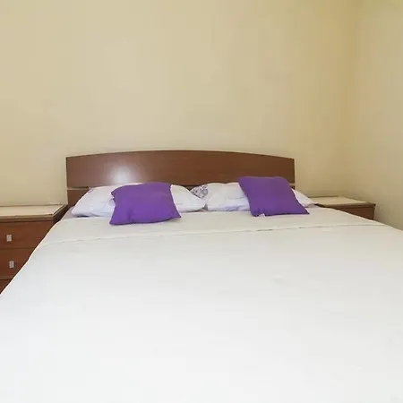 Ana Guest house